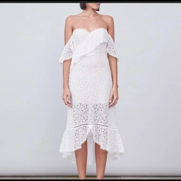 abs allen schwartz lace dress Tags on! Allen Schwartz White Lace Dress